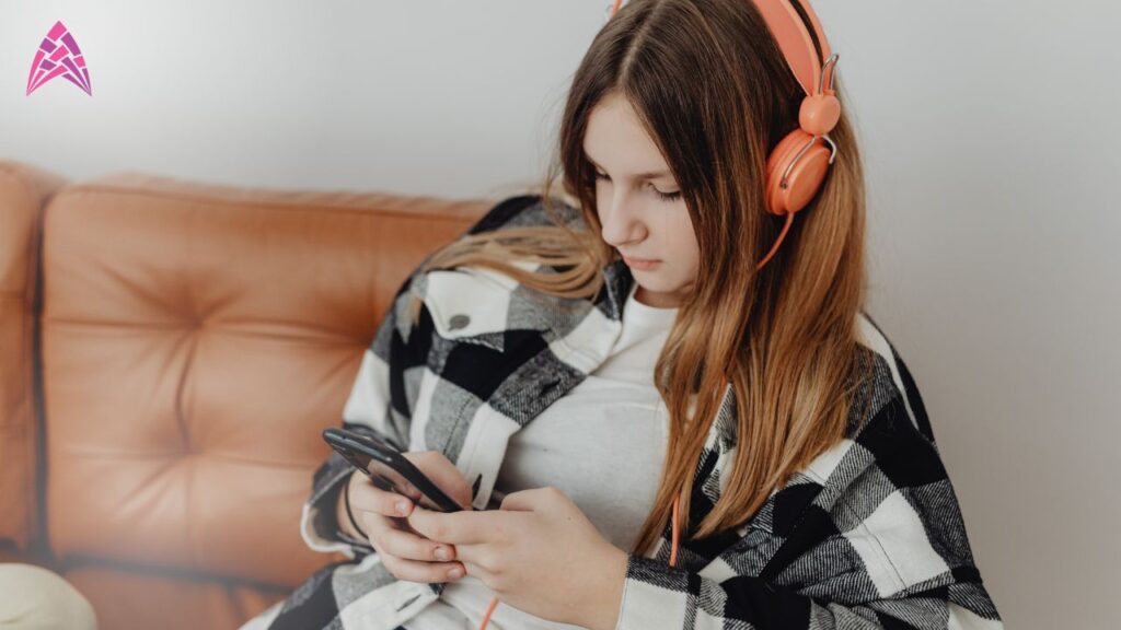 copilul postează prea mult
expunere online copii
siguranță pe rețelele sociale
educație digitală părinți
protecție online adolescenți
cum vorbim cu copiii despre social media
exprimare online sănătoasă
siguranță online copii rețele sociale